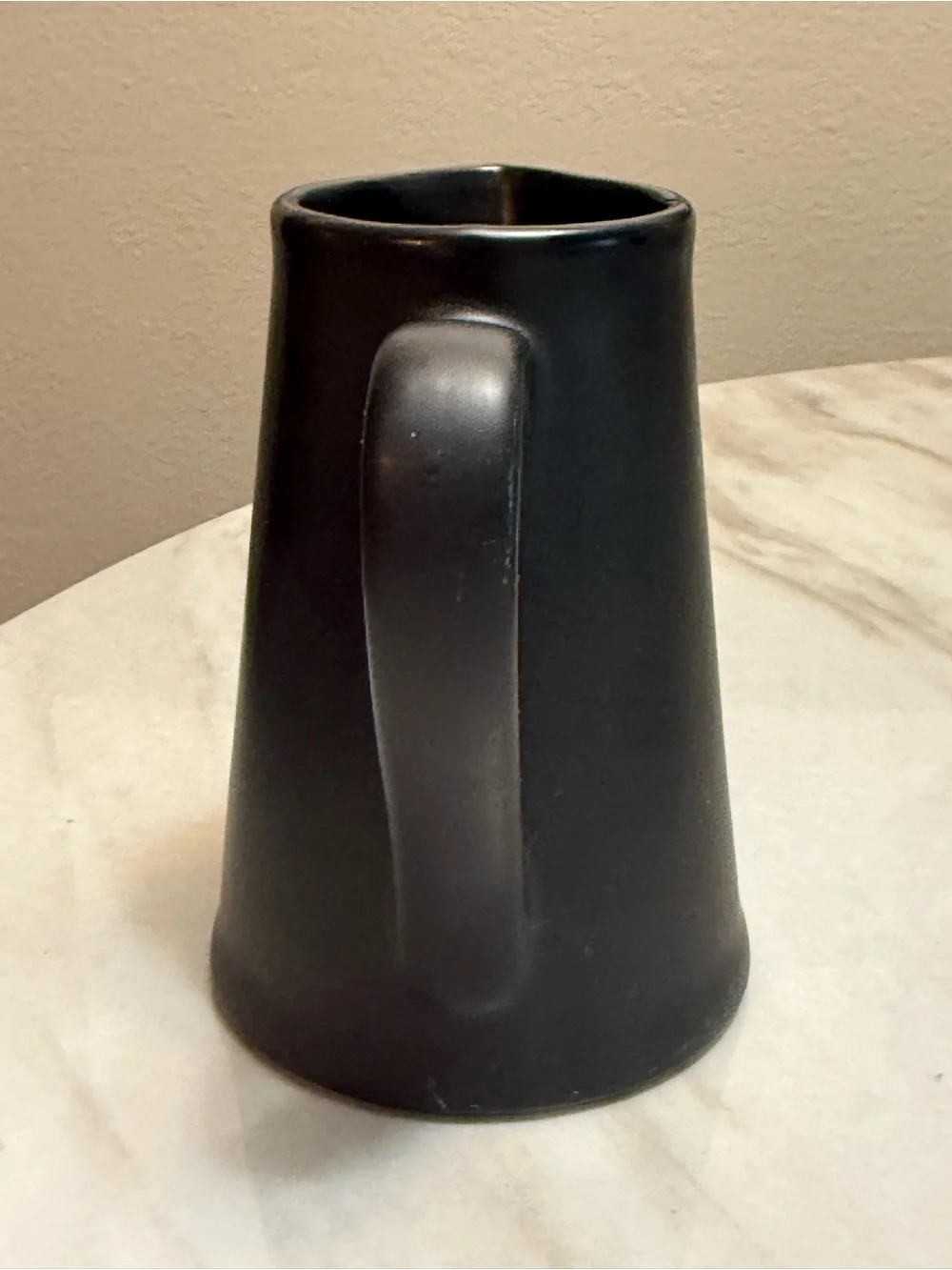 Robert Stanley Black Matte Ceramic Pitcher 14 oz Microwave Safe Solid Shield